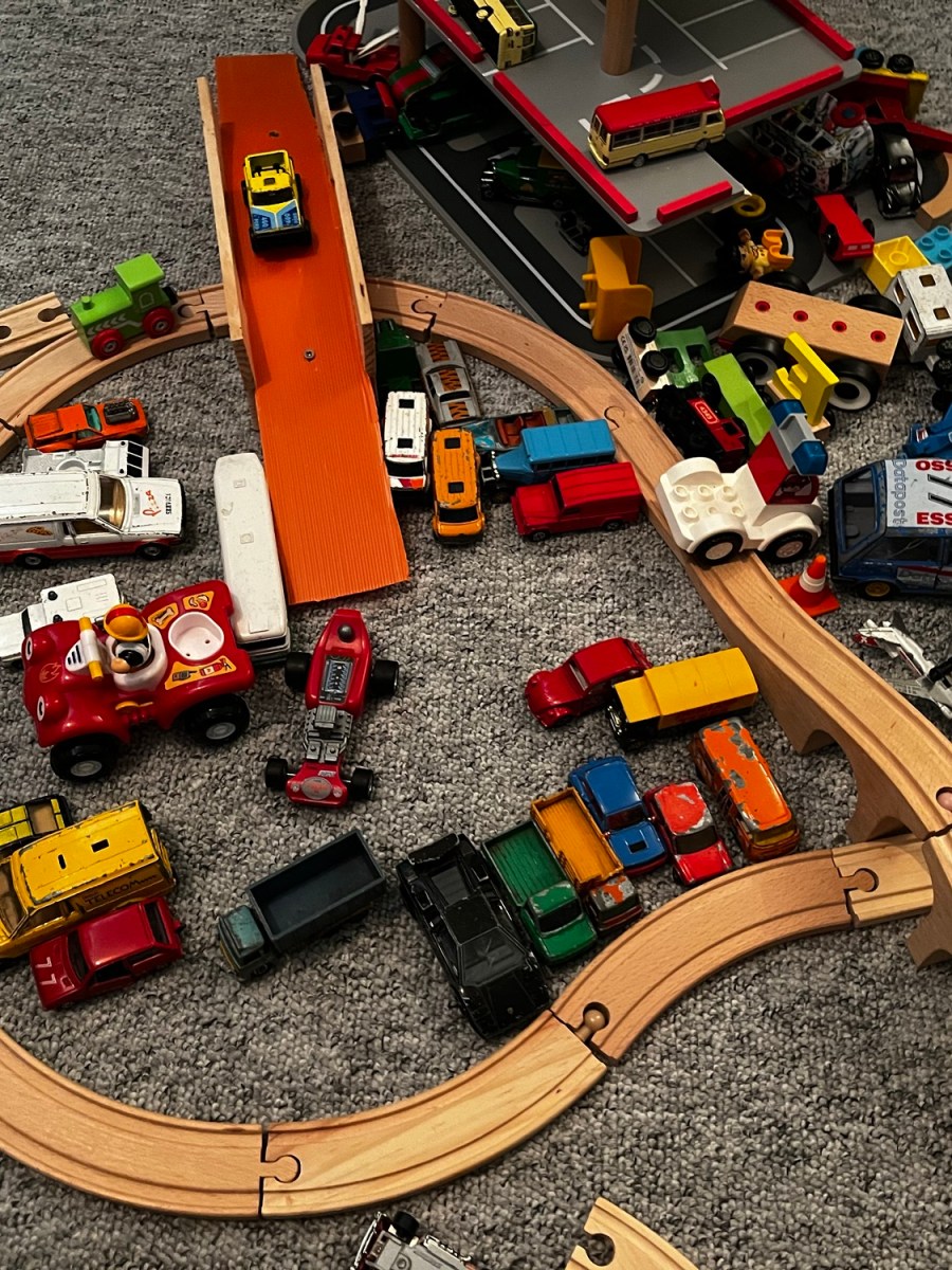 Toy wooden train&nbsp;bridge